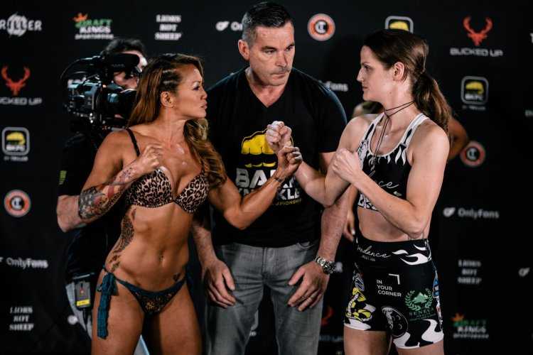 Американская девушка боец41