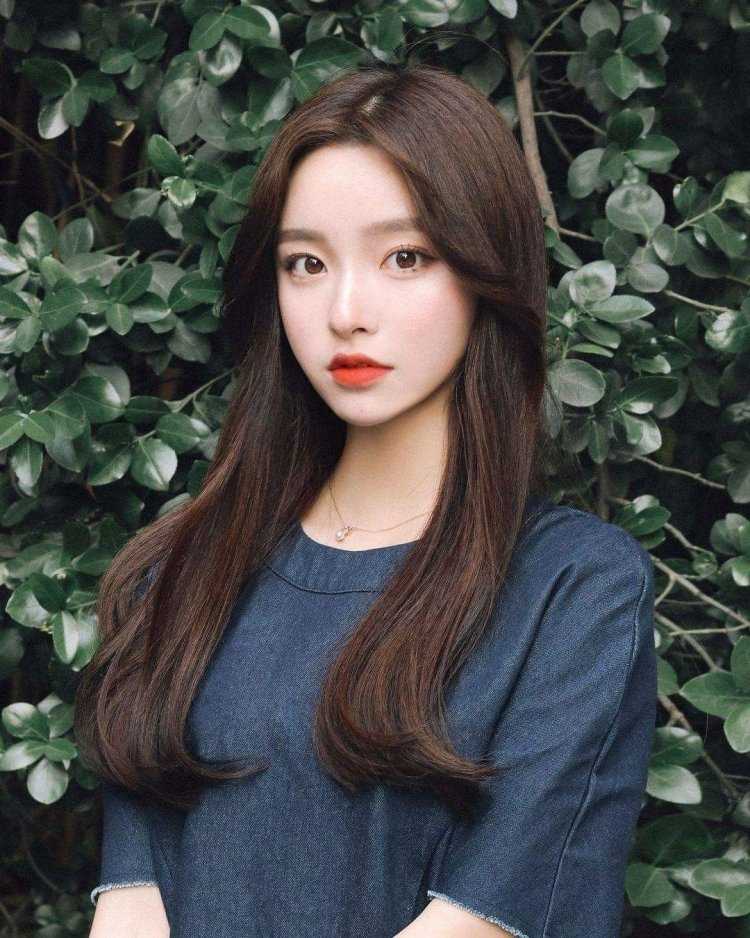 Искушающая модель Ольджан Ульзанг