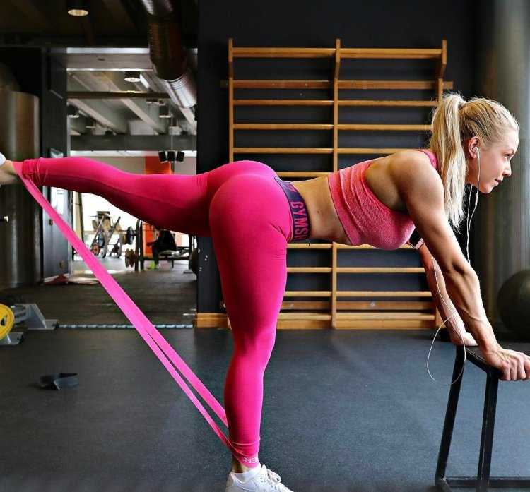 Попа Захра Элис