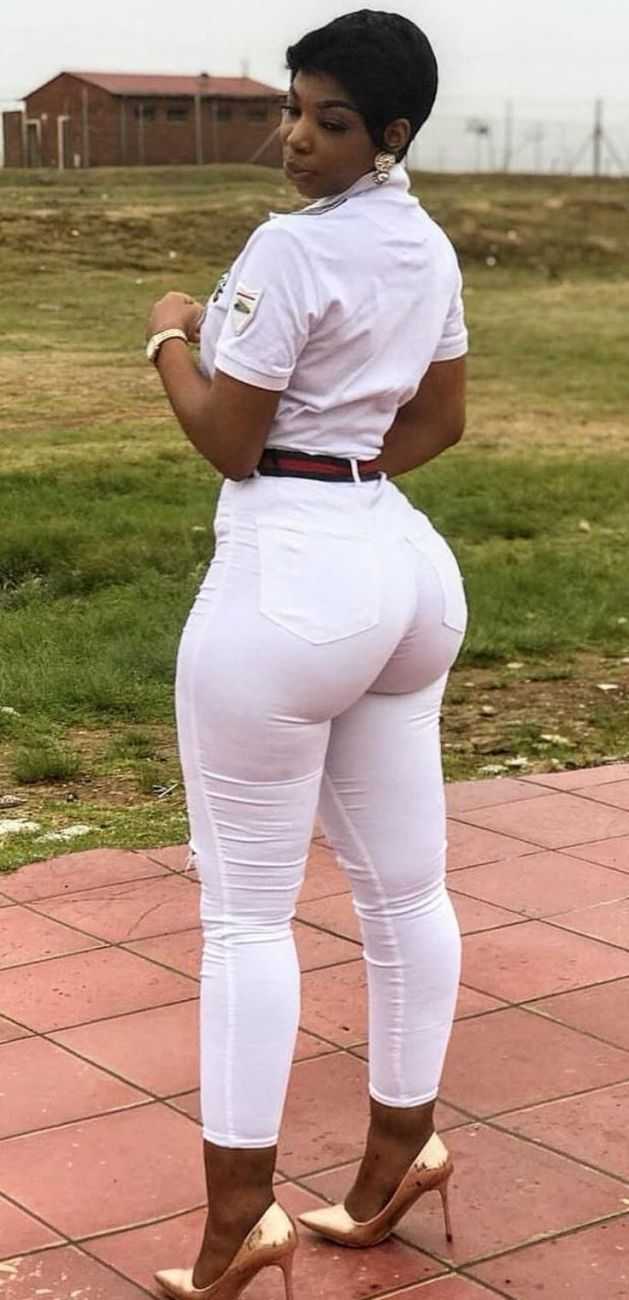 Белые женщины с большими попками