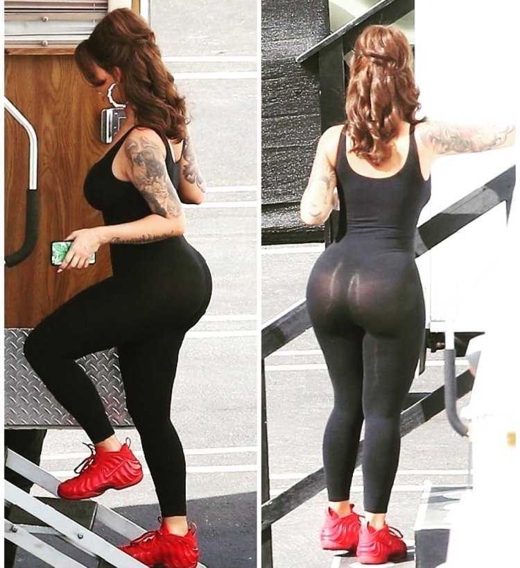 Виктория Ломба в джинсах