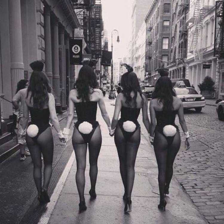 Плюс-сайз модель Лесли Сидора