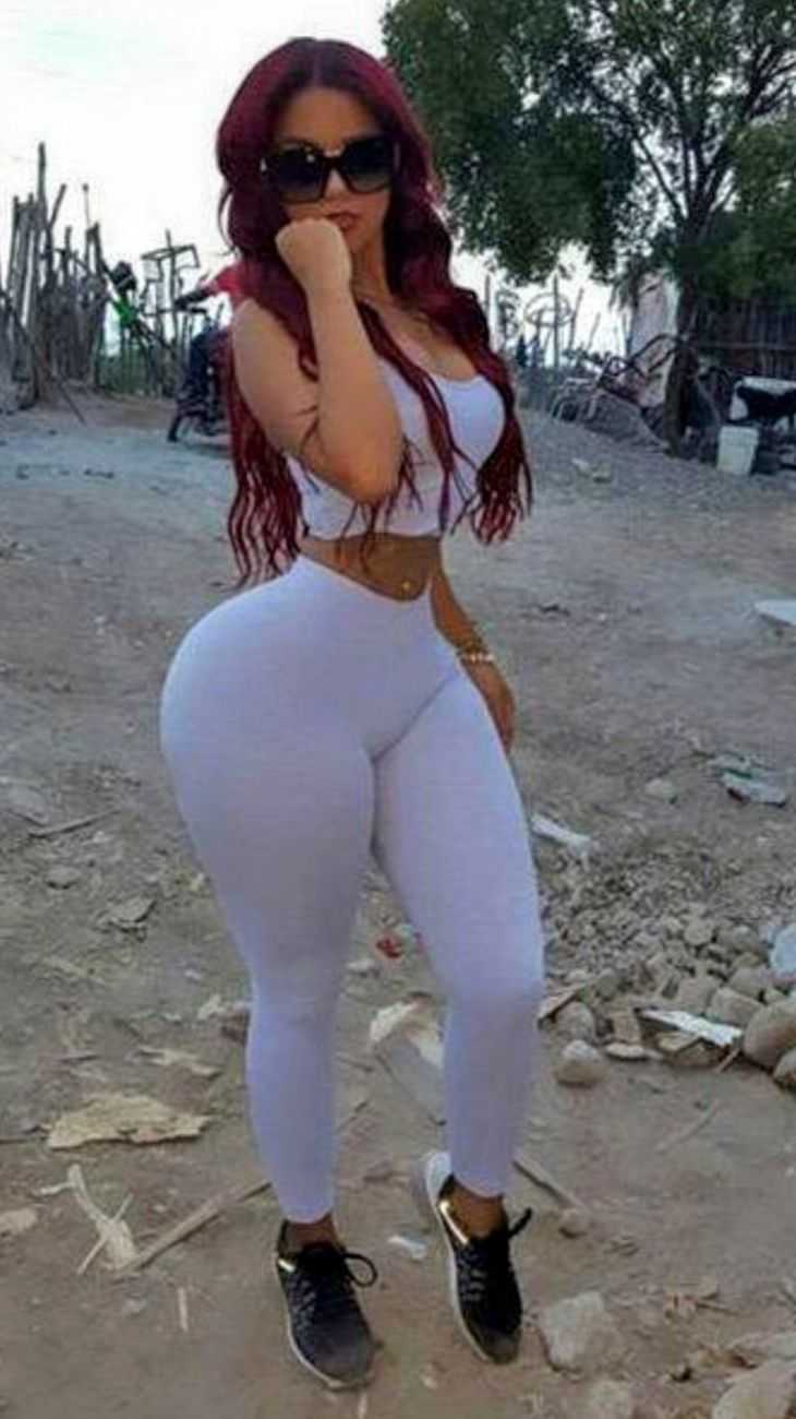 Холли Лиа плюс сайз