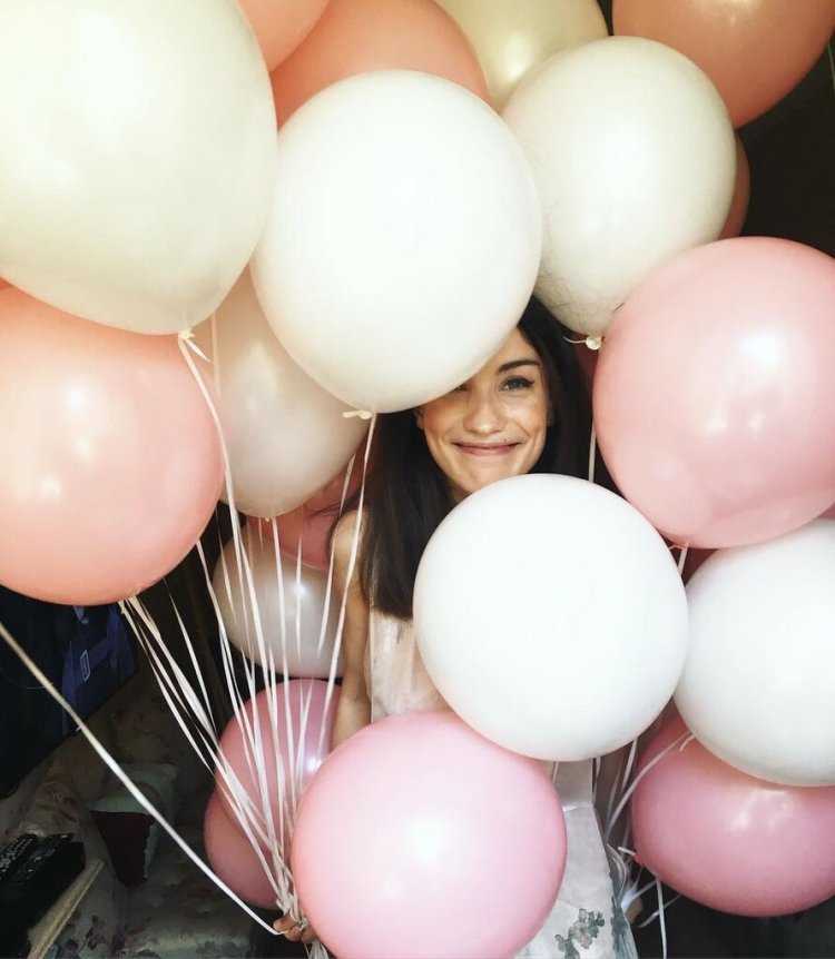 Знаменитости с воздушными шарами