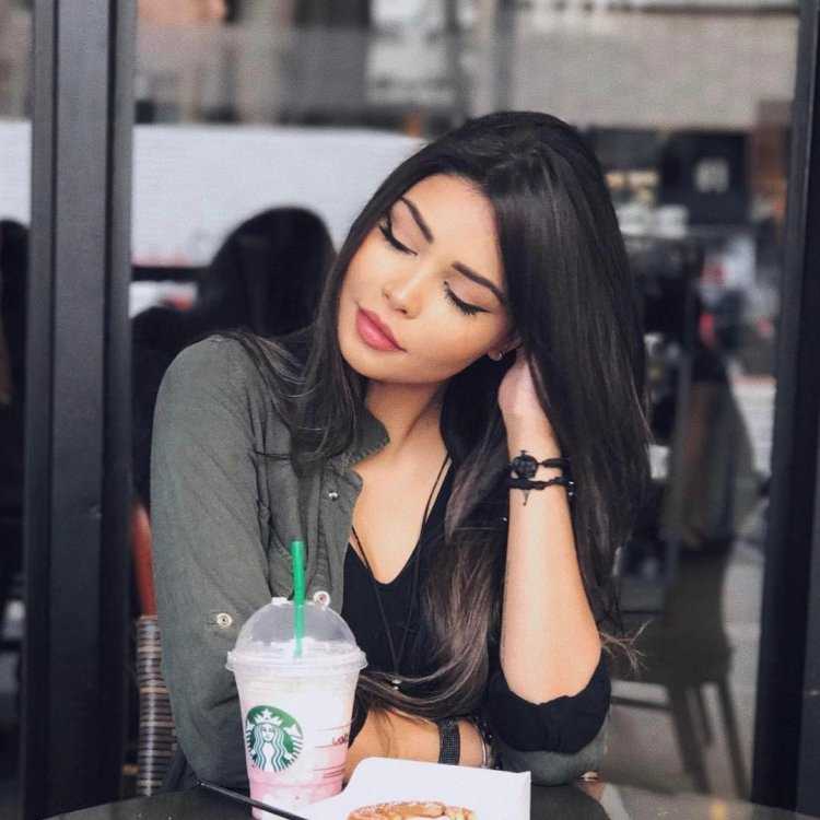 Эротика с Амандой Хаммер, коварной брюнеткой