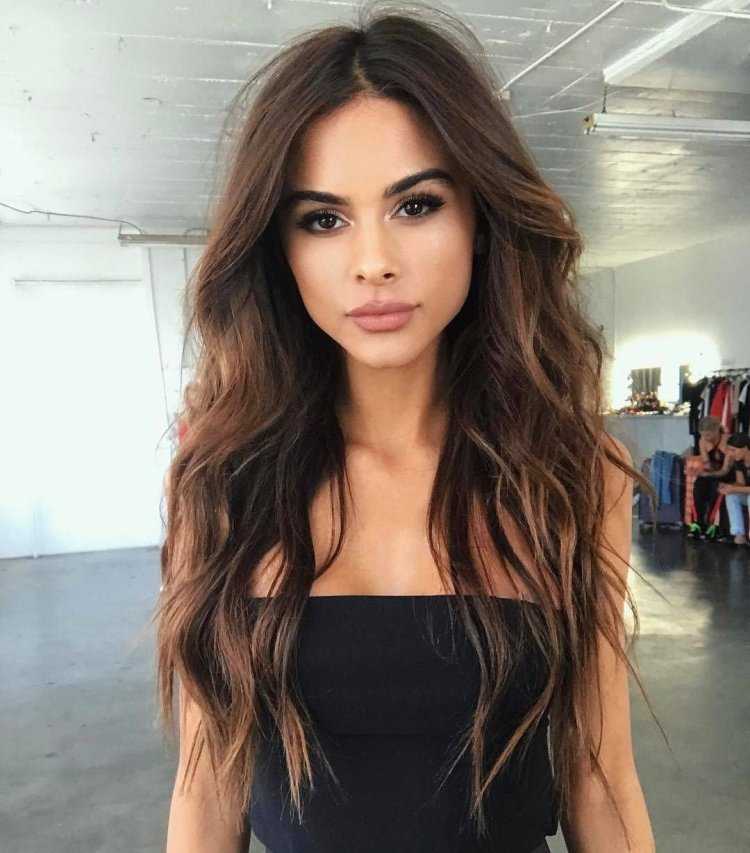 Sophia Miacova 2019, воплощающая в себе кокетливую сексуальность и игривость