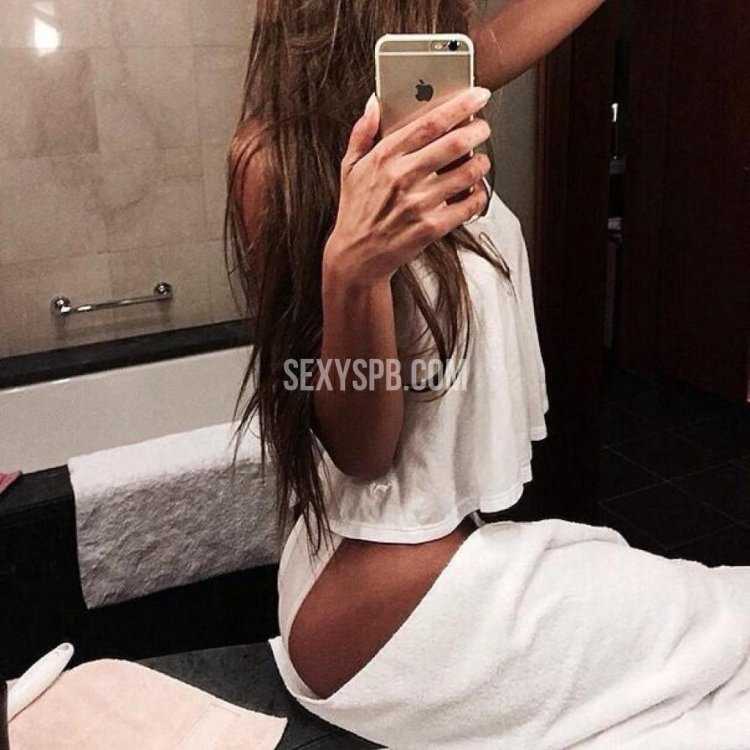 Волосы коричневые фото в ванной