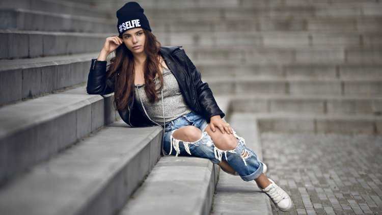 Игривая Вероника Жукова и ее очаровательные подруги