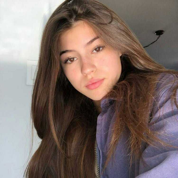 Ава Роуз тиктокерша