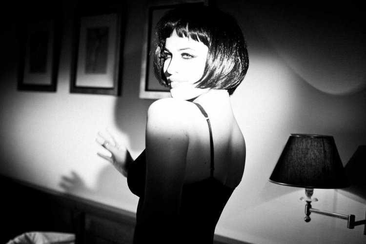 Даша Астафьева каре