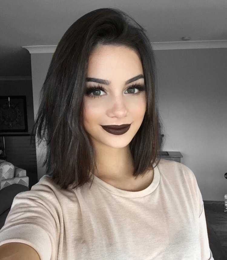 Макияж с черными волосами