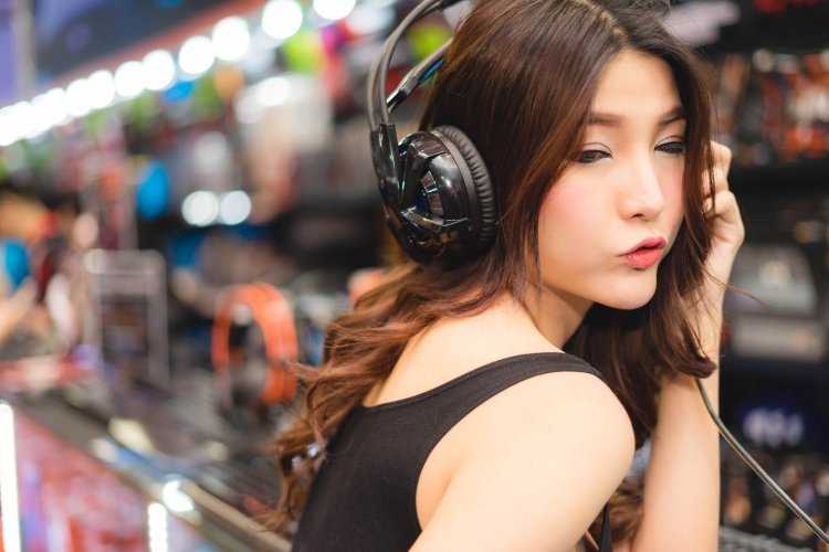 Азиатские девушки