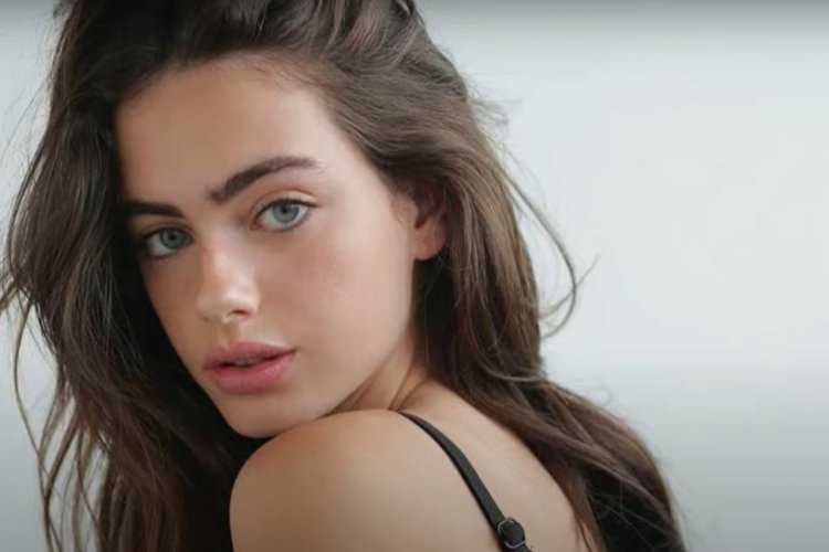 Яэль Шелбиа модель