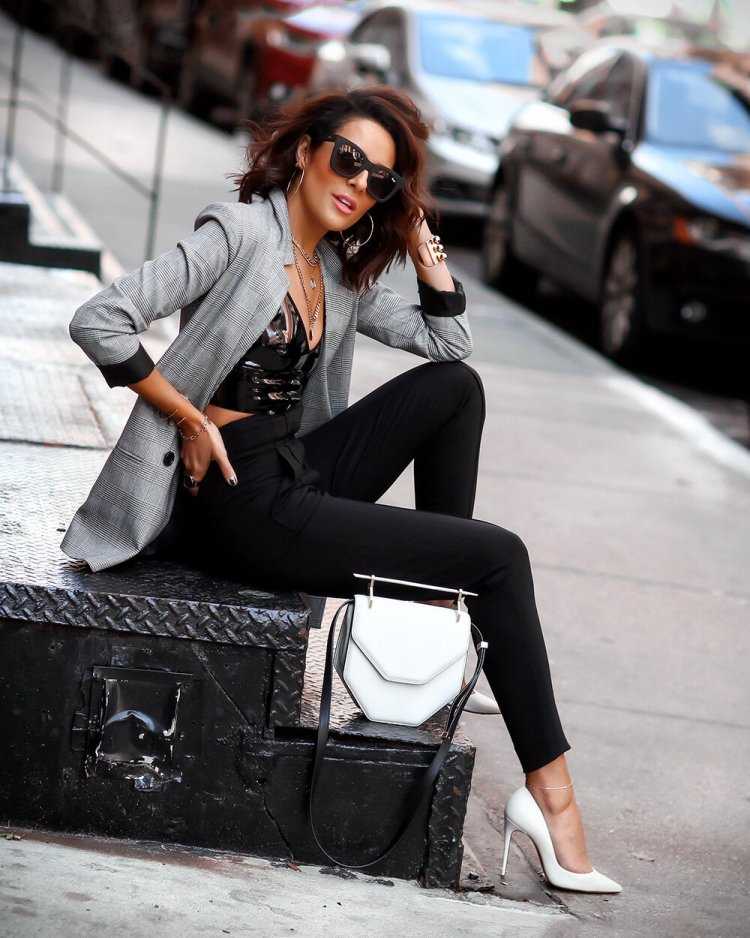 Стильный образ для брюнетки