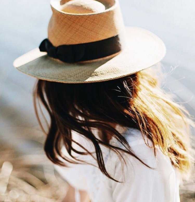 Прическа под соломенную шляпу