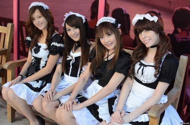 Мэйд кафе в Японии