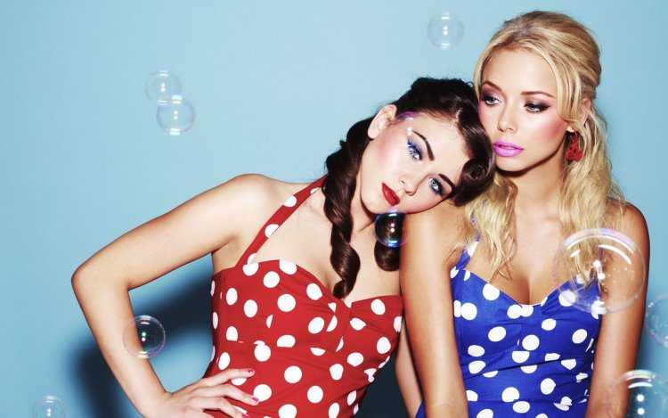 Фотосессия двух девушек