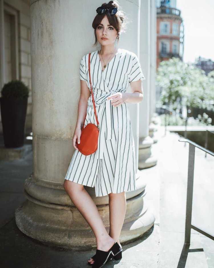 Платье во французском стиле