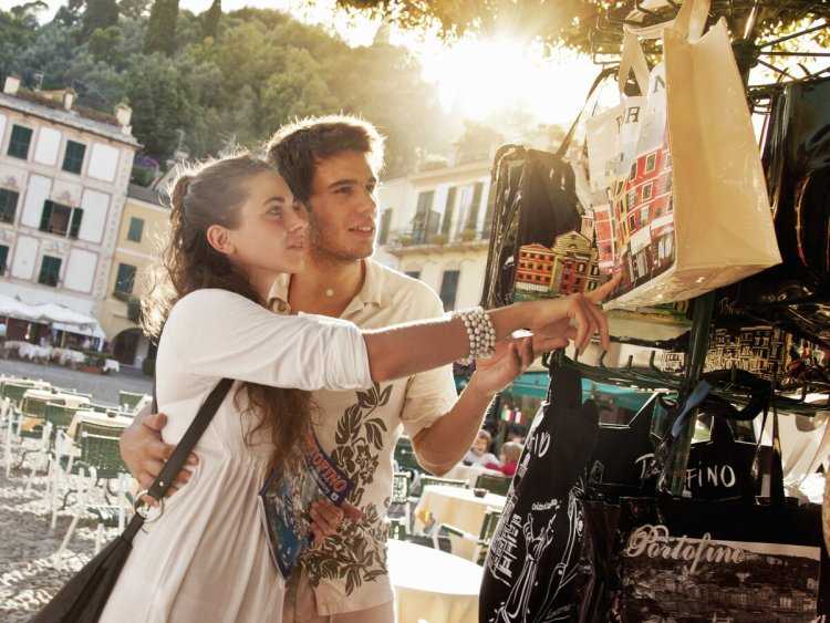 Мужчина путешествие