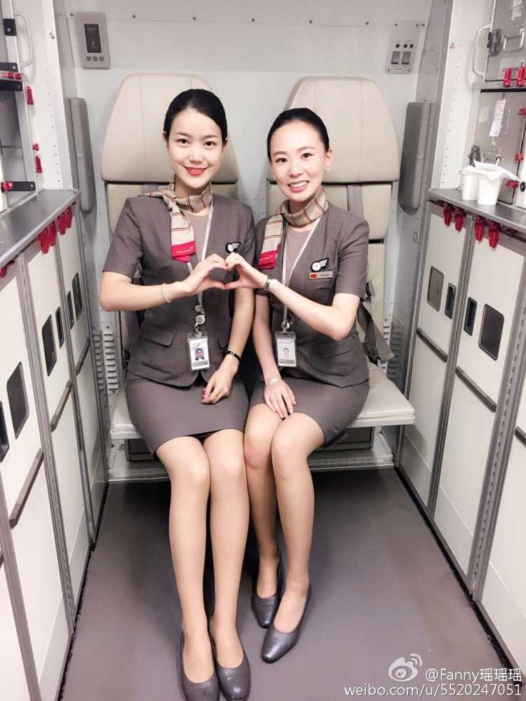 Униформа бортпроводников Ryanair