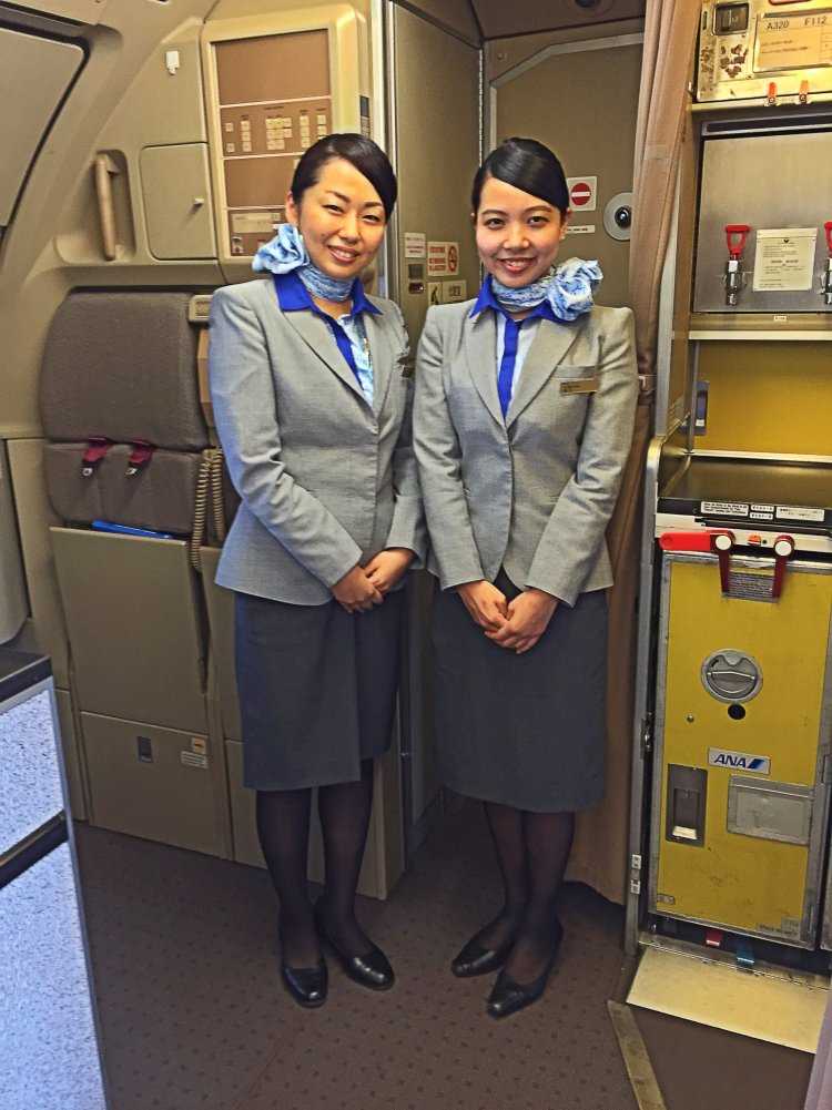 The Flight attendant сериал