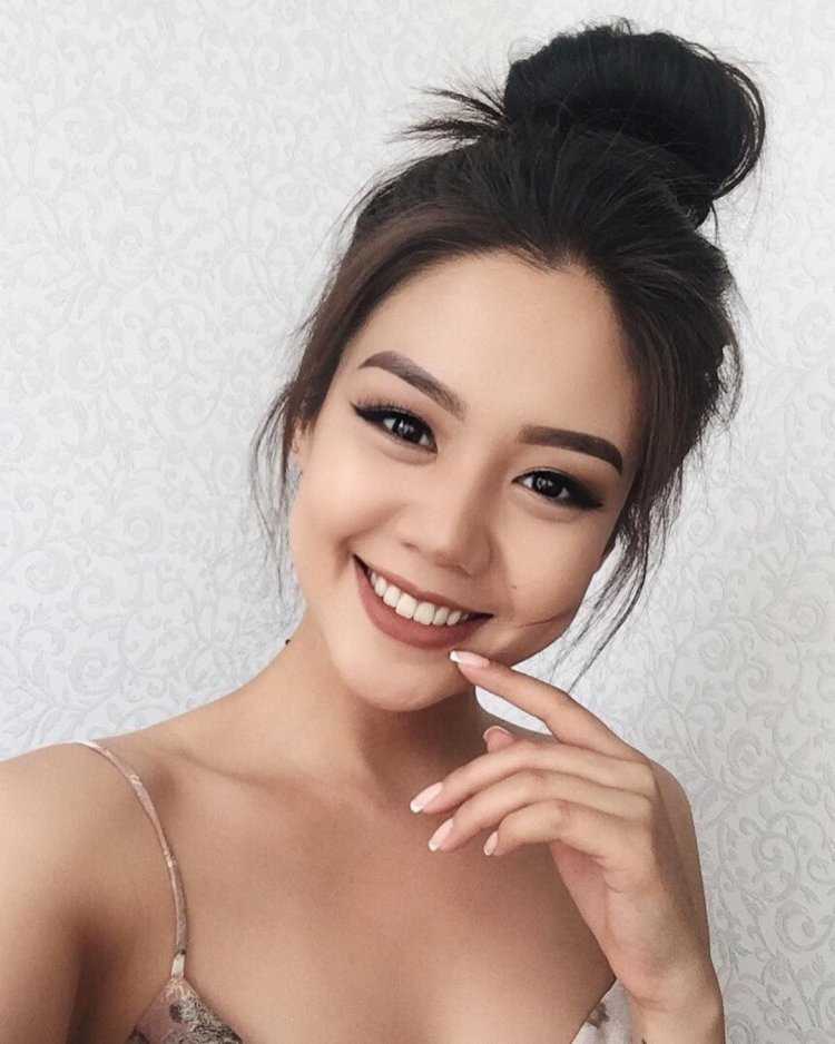 Кайли Дженнер и инстасамка