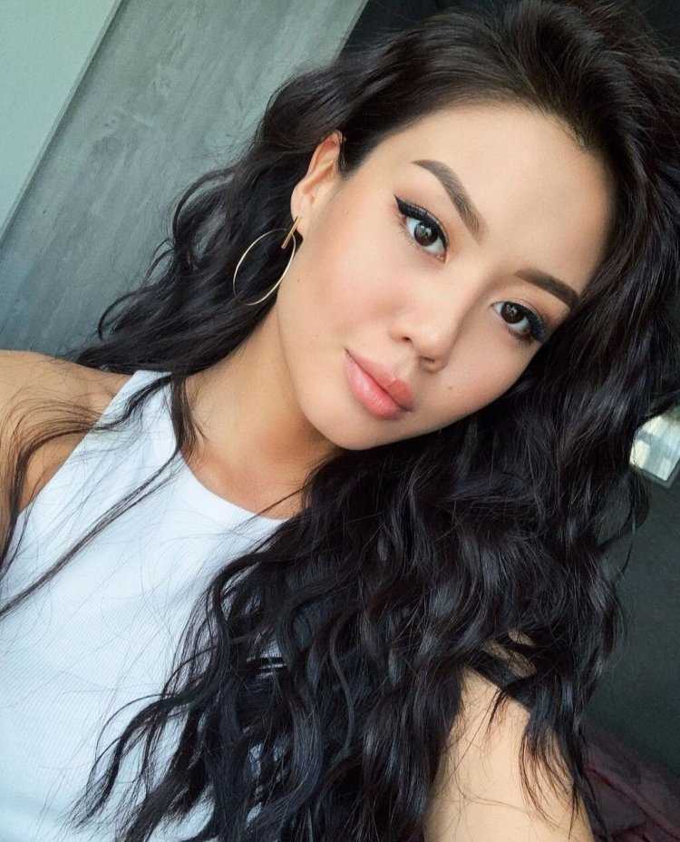 Aijan Asemova
