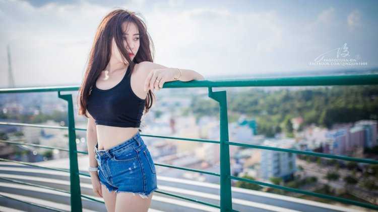 Красивые азиатки в шортах