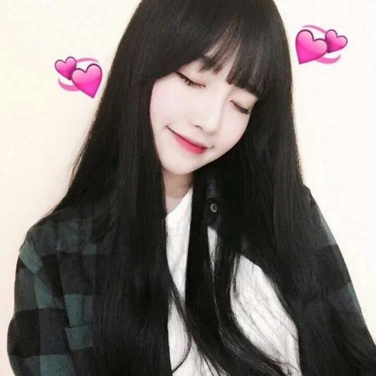 Искушающие корейки с темными волосами