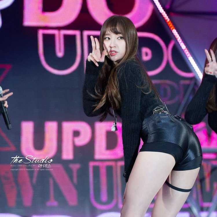 Хани EXID фигура