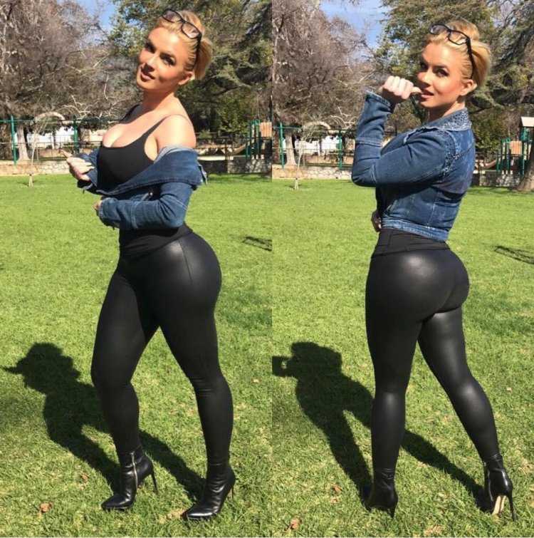 Amanda Lee в джинсах