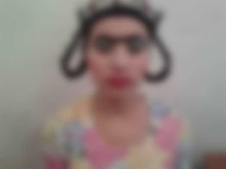 Хельга монобровь