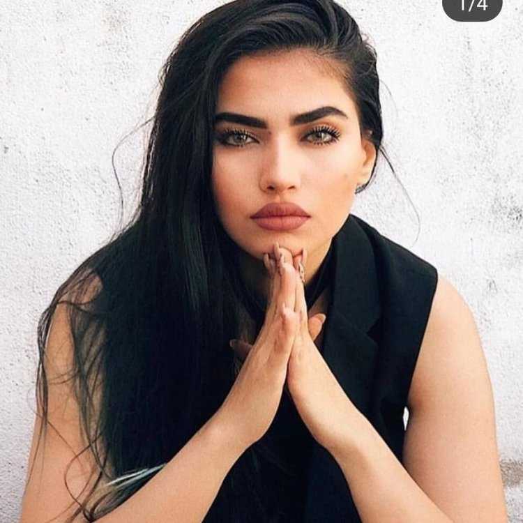 Азербайджанка блогер Гунай