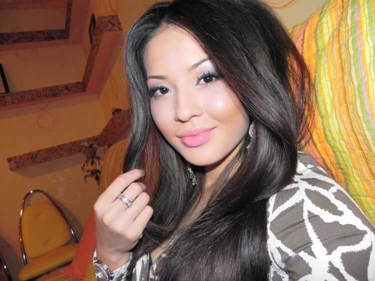 Казашка с губами