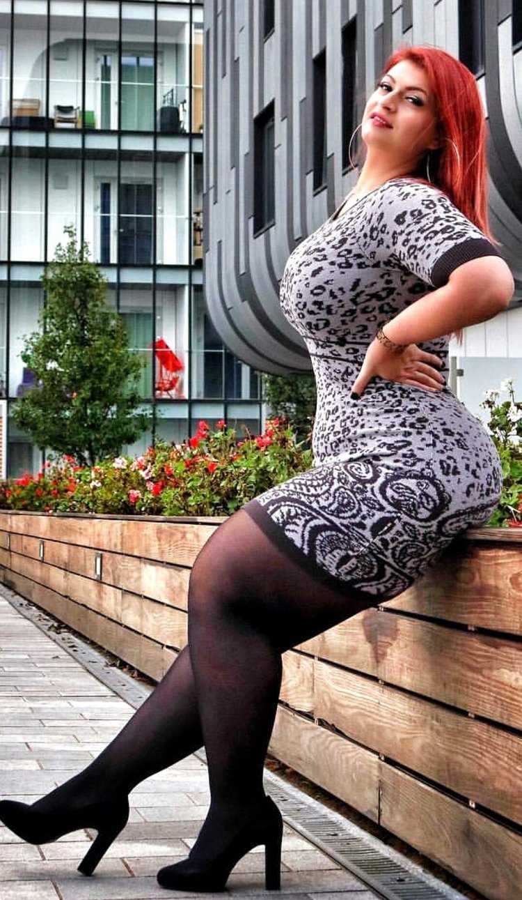 Зрелые с большой попой в лосинах