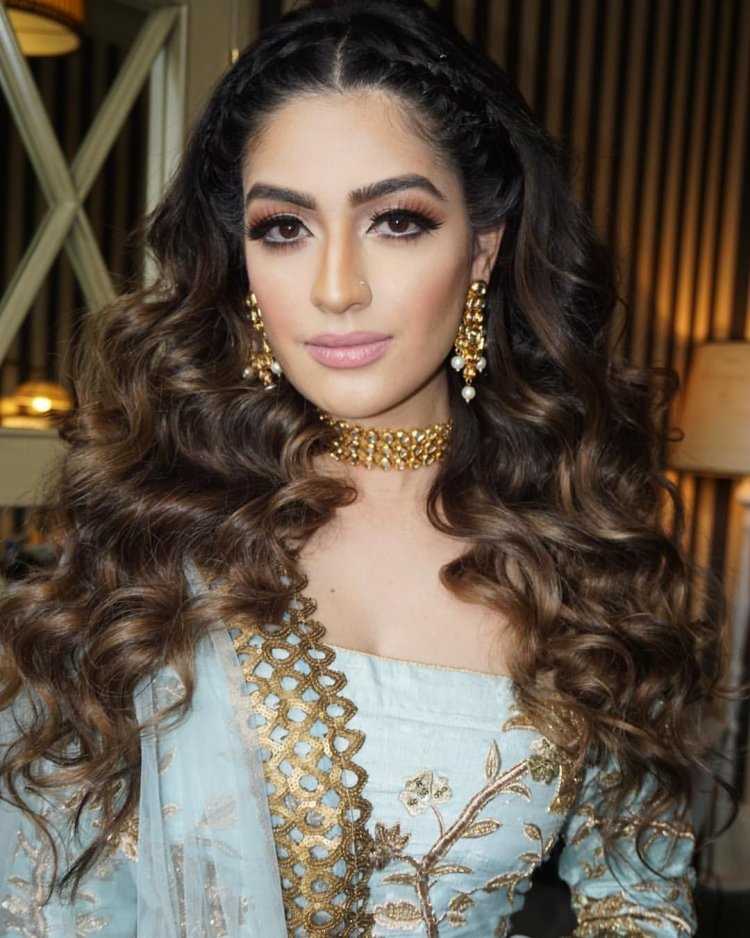 Индийские прически на длинные волосы