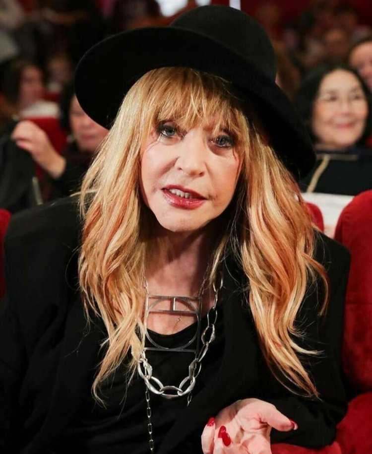 Певицы русской эстрады брюнетки18