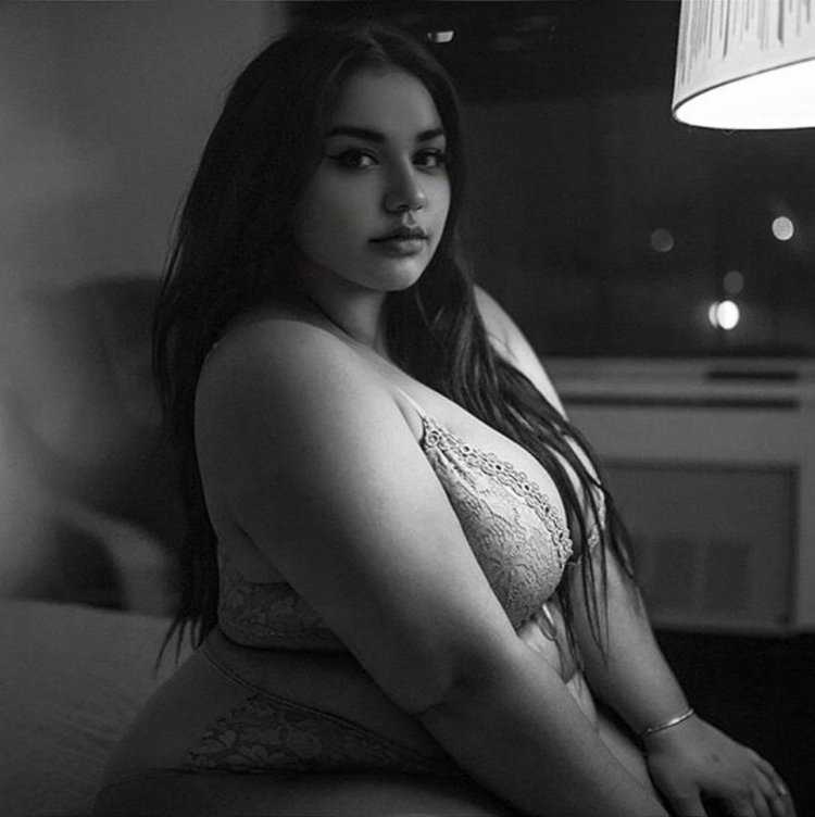 Обворожительная толстушка из Китая