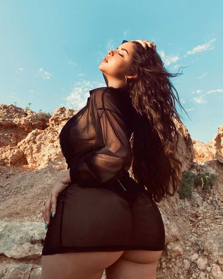 Русская Ким Кардашян Анастасия Квитко