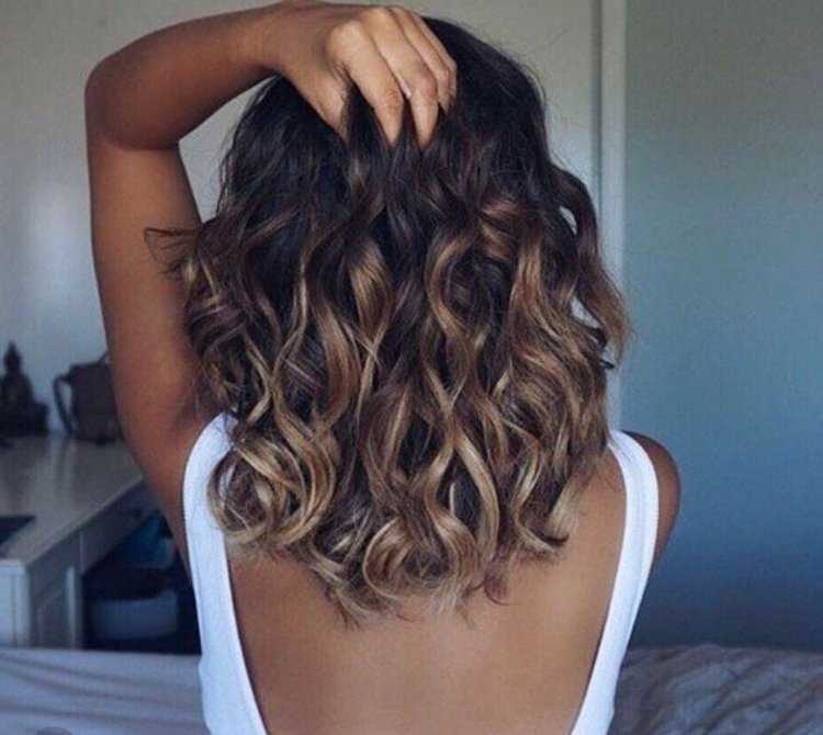 Балаяж на темные вьющиеся волосы