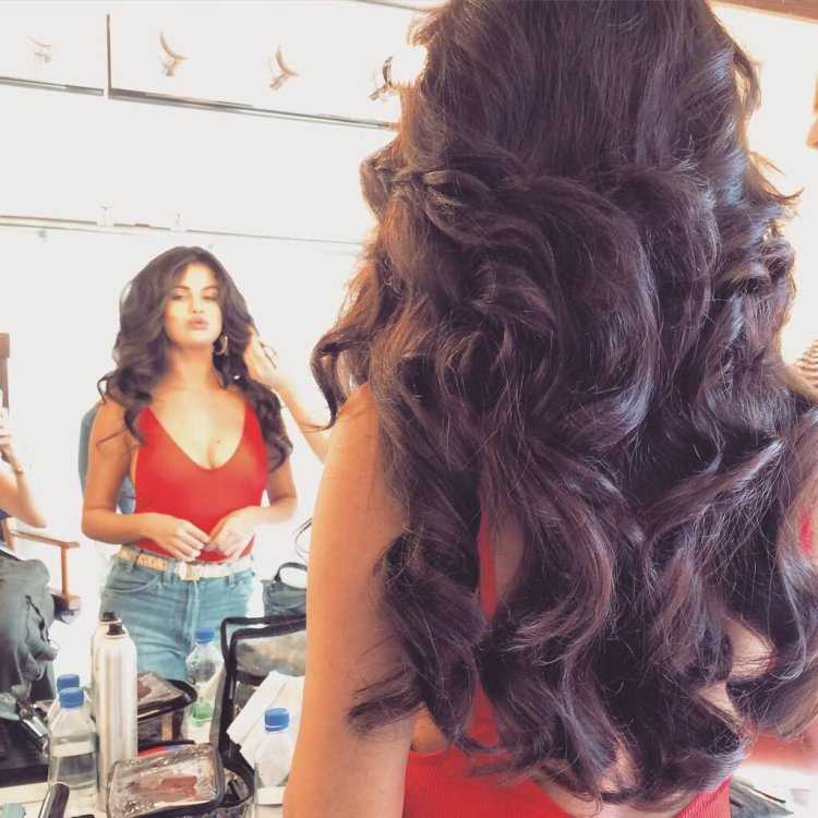 Селена Гомес Локоны