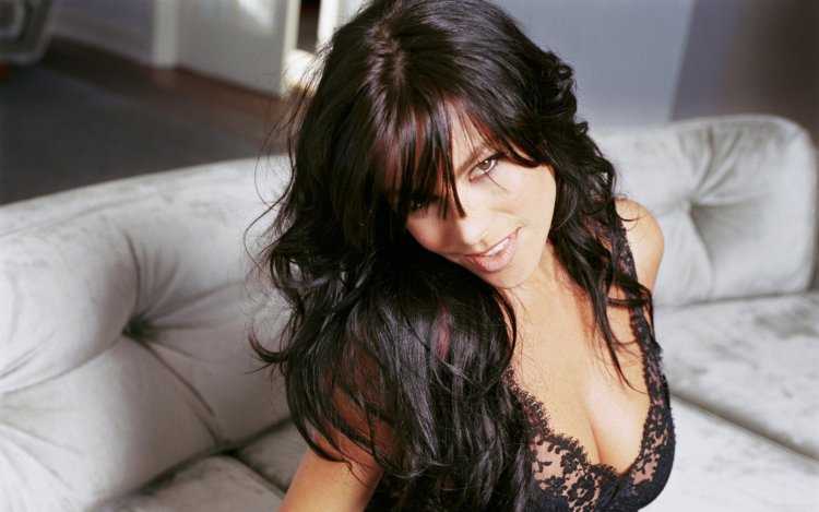 Скандинавские брюнетки55