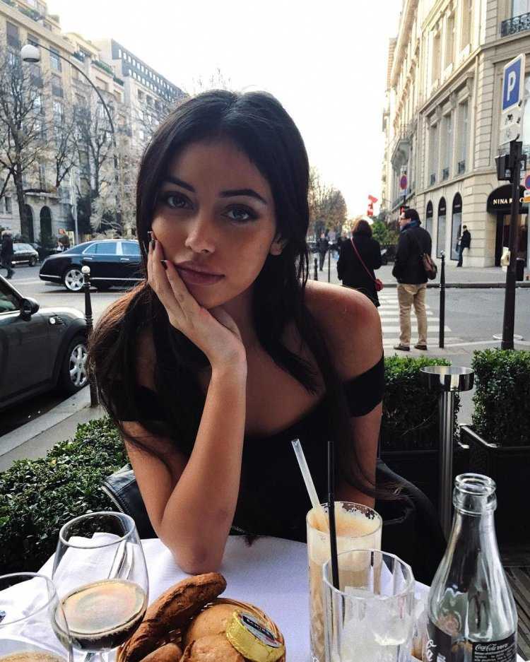 Интимное селфи от Синди Кимберли