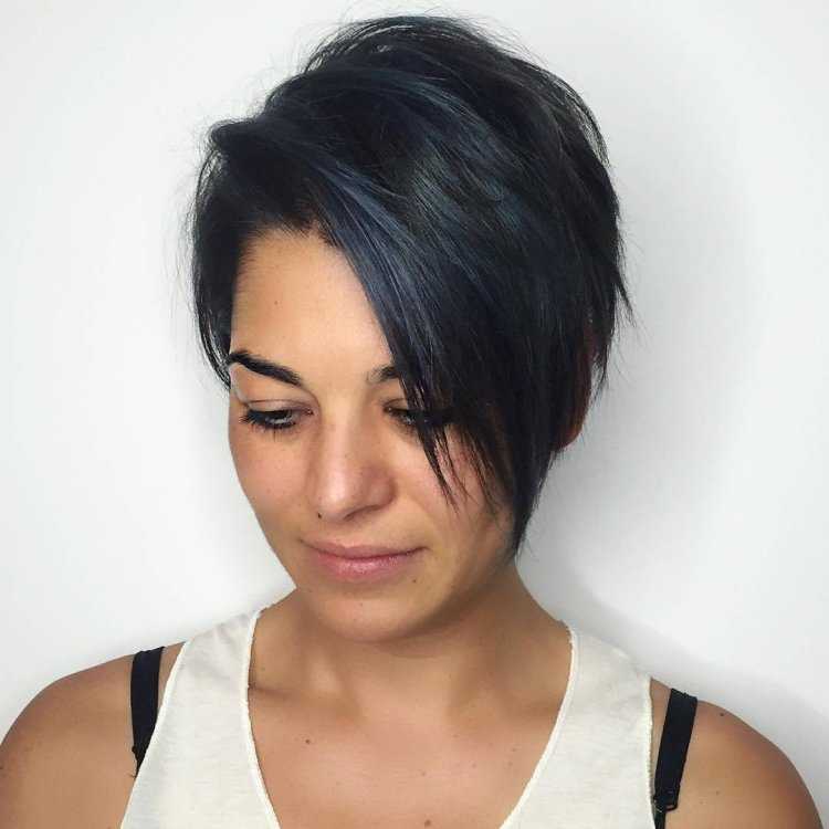 Стрижка Пикси Боб на черные волосы