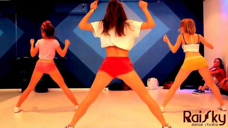 Катя Шошина тверк