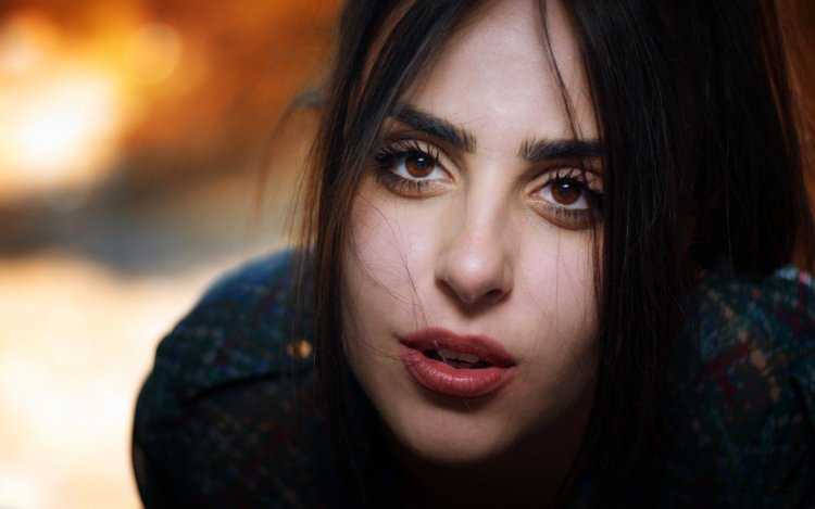 Армянские девушки