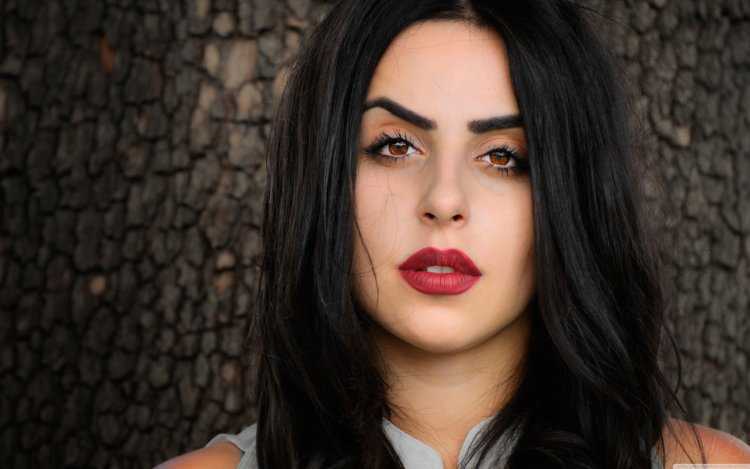 Грета Гуламбарова армянка