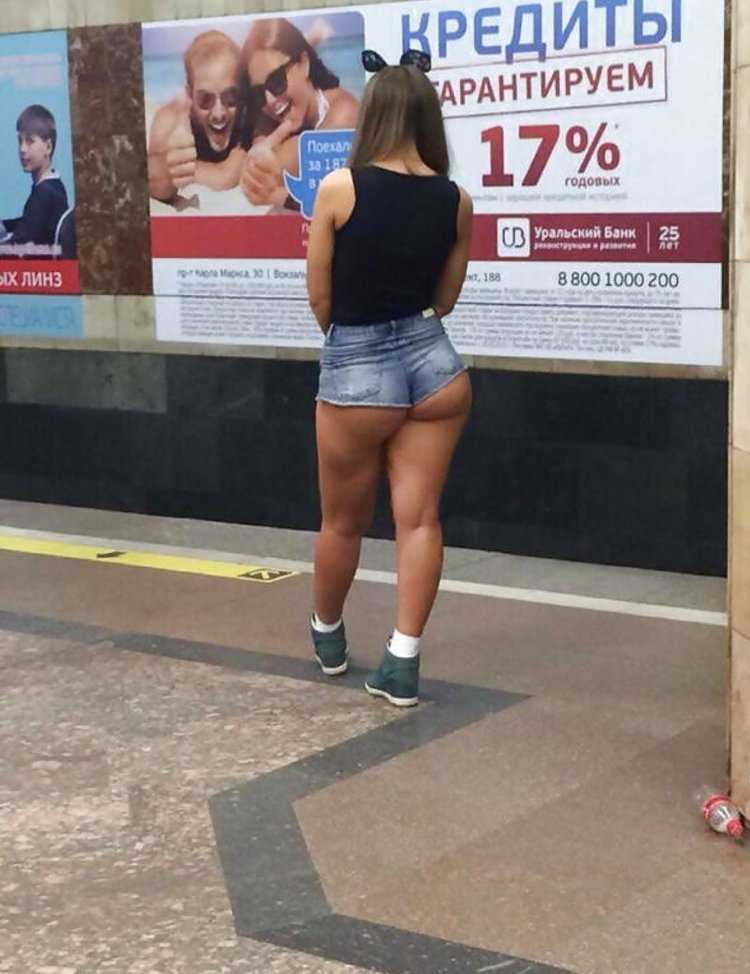 Толстые женщины на пляже