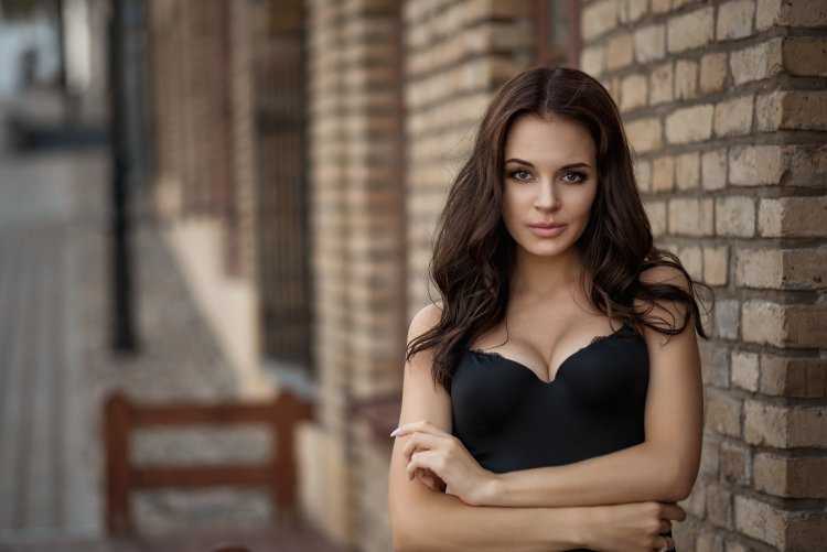 Красивые шатенки