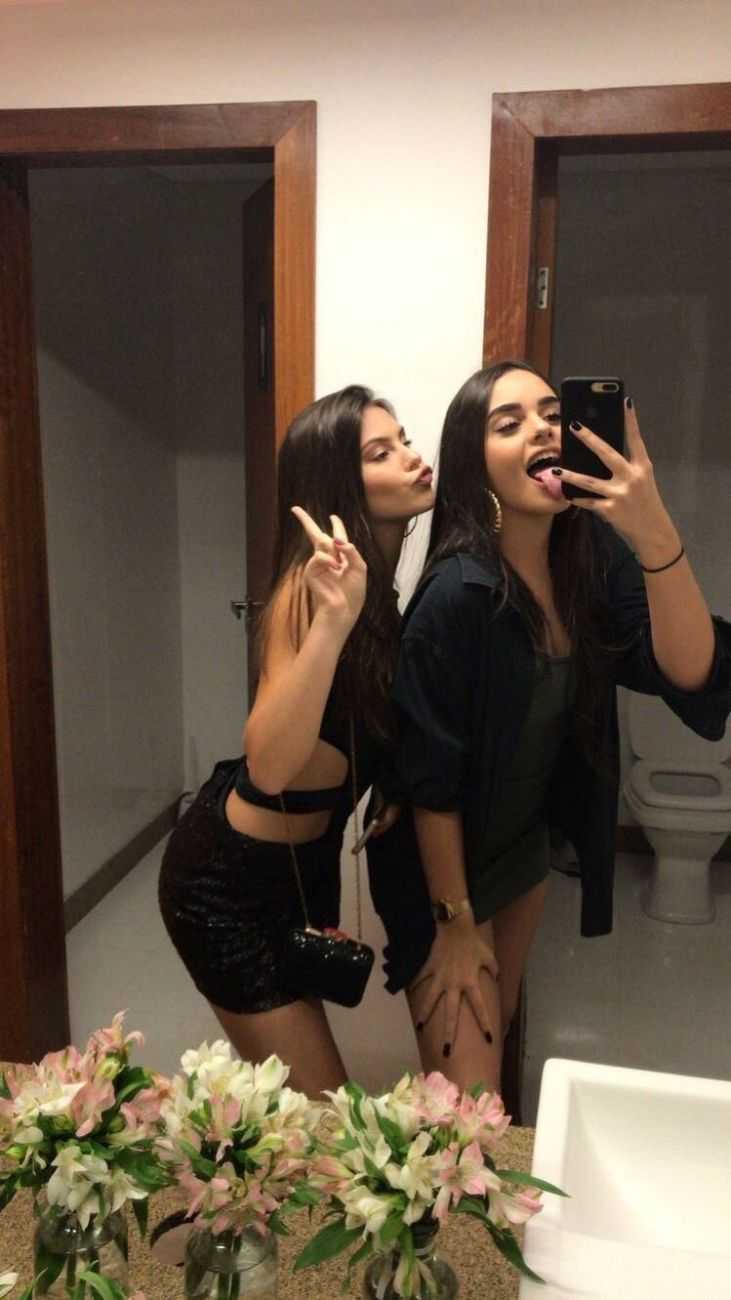 Селфи с подругой